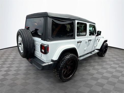 Used 2021 Jeep Wrangler Unlimited Sahara image 8