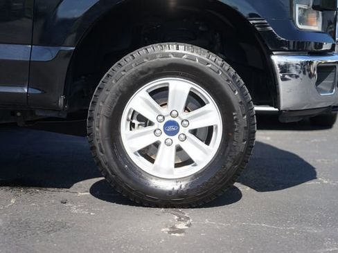 Certified 2017 Ford F150 XLT AWD/4WD image 4