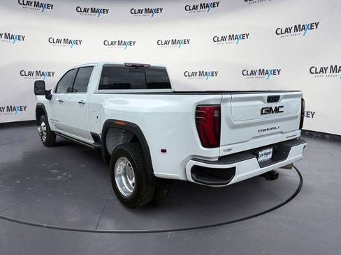 Used 2025 GMC Sierra 3500 Denali Ultimate AWD/4WD image 3