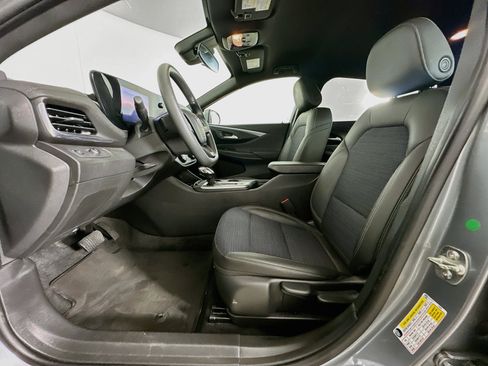 Used 2024 Buick Envista Preferred w/ Convenience II Package FWD image 13