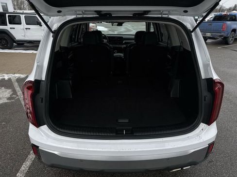Used 2023 Kia Telluride S w/ S Sunroof Package image 27