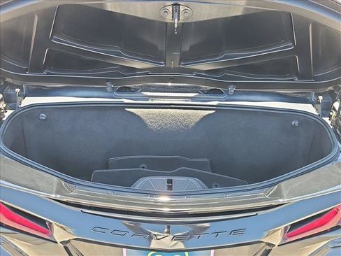 Certified 2022 Chevrolet Corvette Stingray Premium Conv w/ Z51 Performance Package RWD image 10