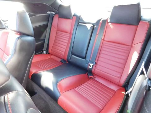 Used 2015 Dodge Challenger R/T Plus image 17