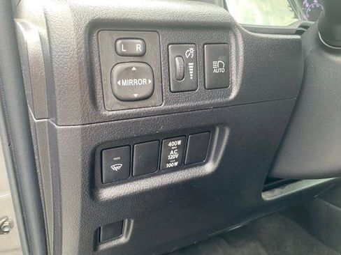 Used 2021 Toyota 4Runner Limited AWD/4WD image 17