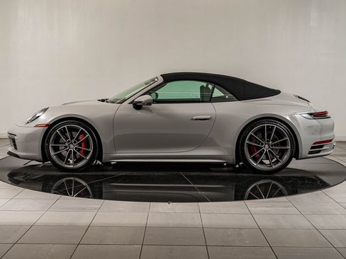 Used 2024 Porsche 911 Carrera S RWD image 2