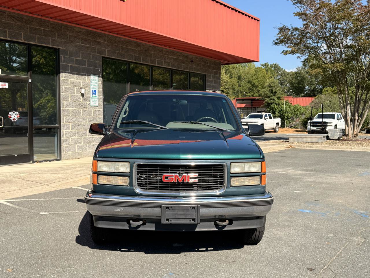 Used 1996 GMC Suburban 4WD image 5