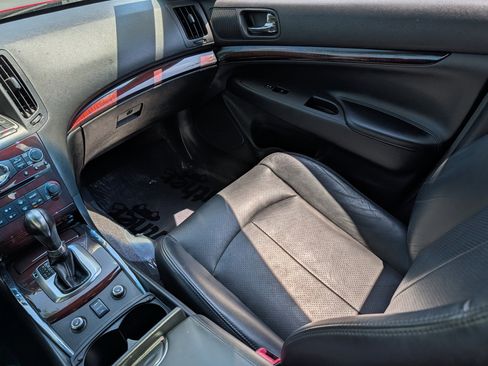 Used 2012 INFINITI G37 x Sedan w/ Premium Pkg AWD/4WD image 11