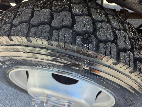 Used 2000 Ford F450 4x4 Regular Cab Super Duty image 9