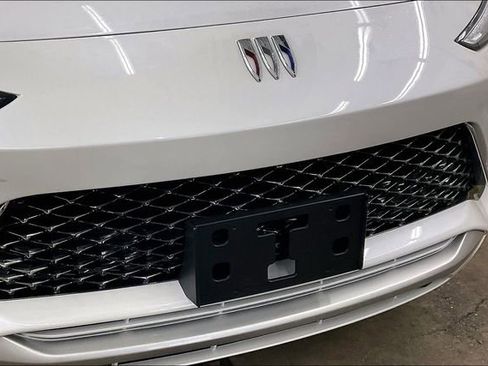 Used 2025 Buick Envista Avenir image 30