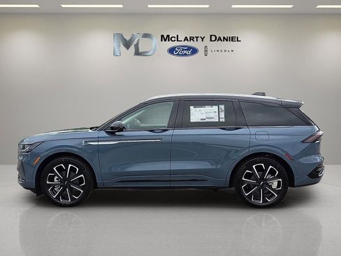 New 2026 Lincoln Nautilus Reserve AWD/4WD image 3