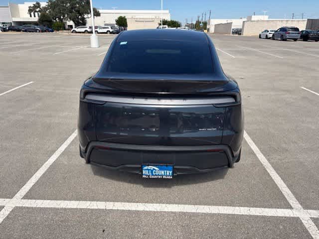 Used 2026 Tesla Model Y AWD image 4