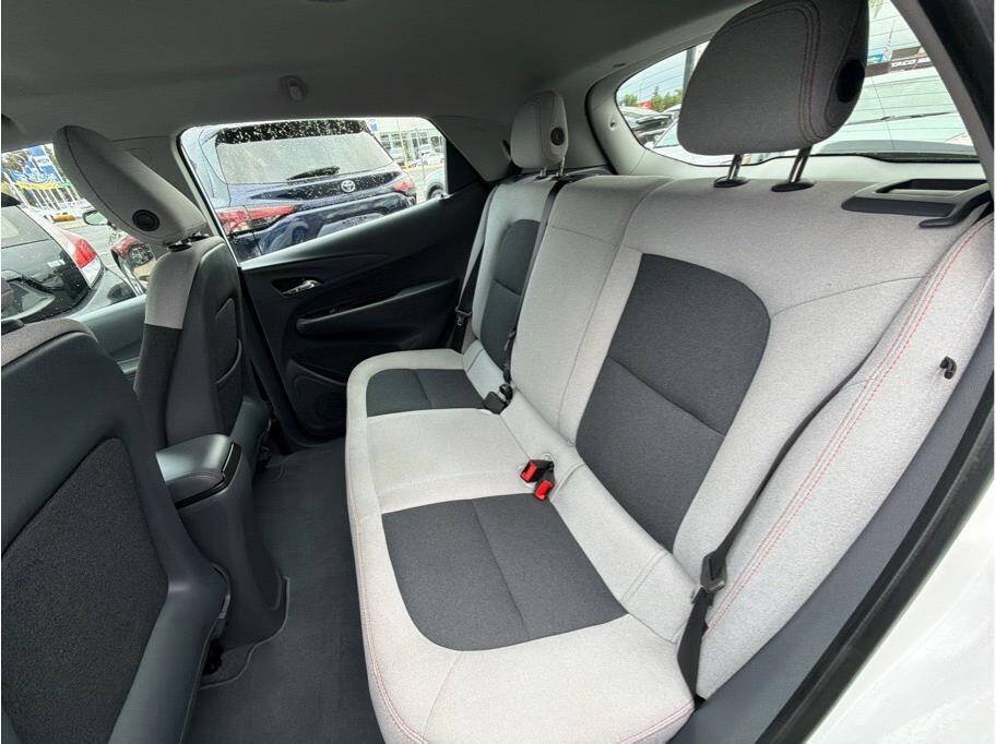 Used 2017 Chevrolet Bolt LT FWD image 20
