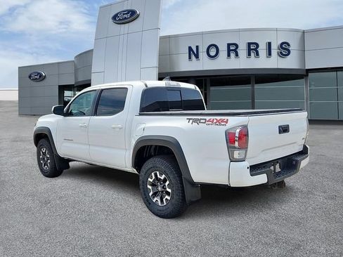 Used 2022 Toyota Tacoma TRD Off-Road w/ Technology Package AWD/4WD image 3