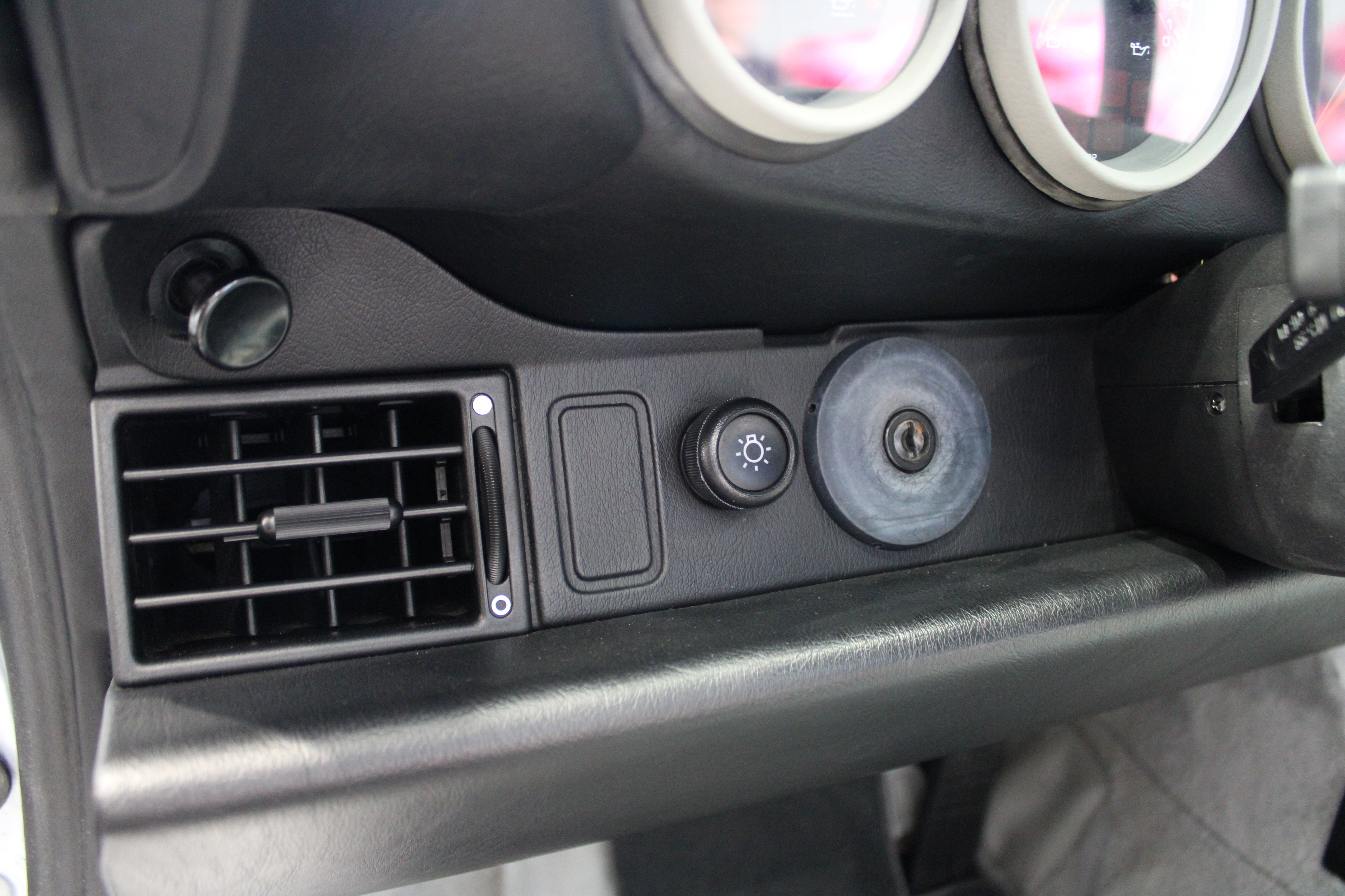 Used 1996 Porsche 911 Carrera RWD image 15