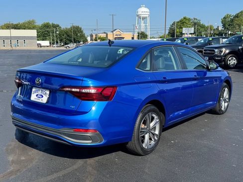 Used 2024 Volkswagen Jetta SE FWD image 23