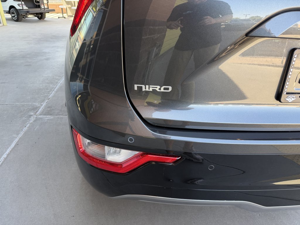 Used 2025 Kia Niro Wind FWD image 14