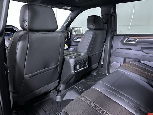 New 2026 Chevrolet Silverado 1500 High Country AWD/4WD image 22