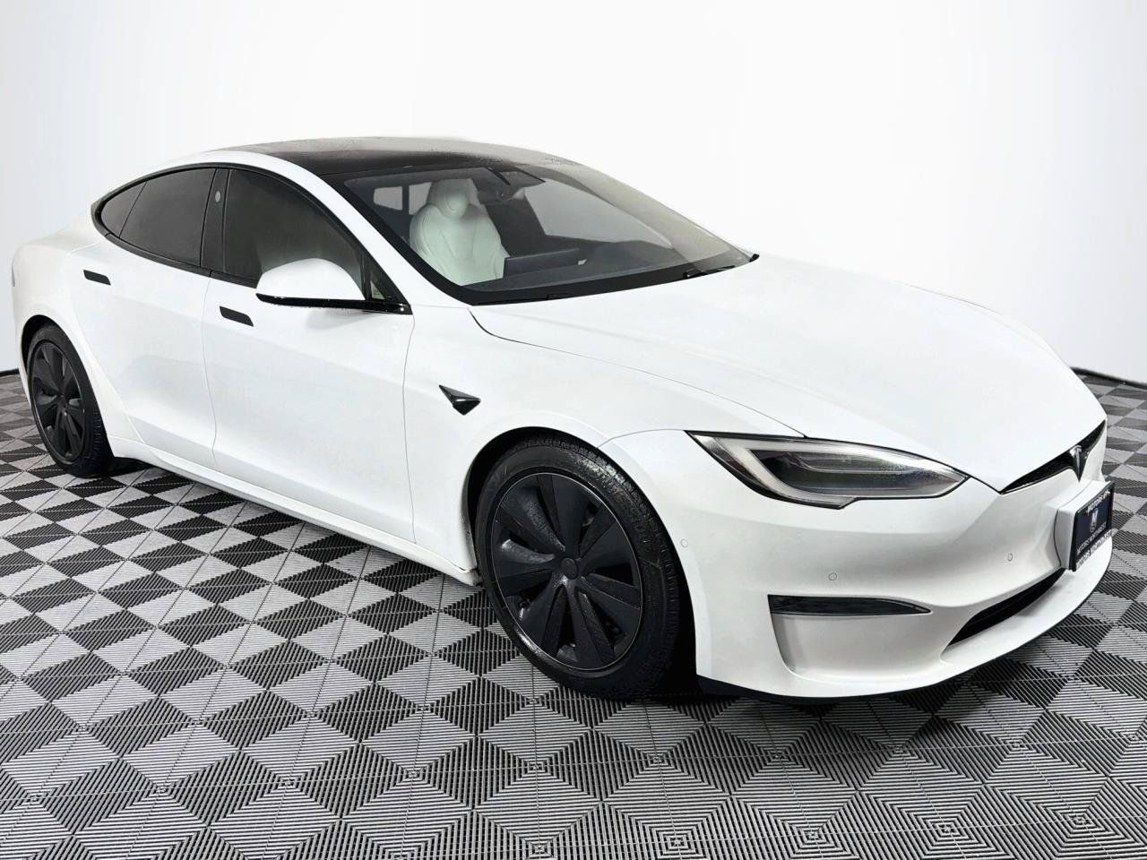 Used 2021 Tesla Model S Long Range AWD/4WD image 28