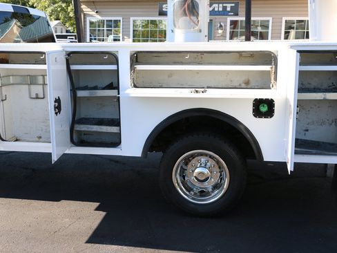 Used 2016 RAM 5500 Tradesman w/ Power & Remote Entry Group AWD/4WD image 33