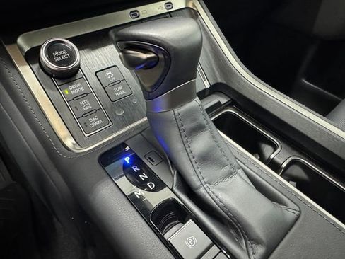 Used 2024 Lexus GX 550 image 27