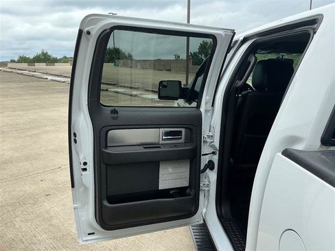 Used 2014 Ford F150 FX4 w/ Equipment Group 402A Luxury AWD/4WD image 33