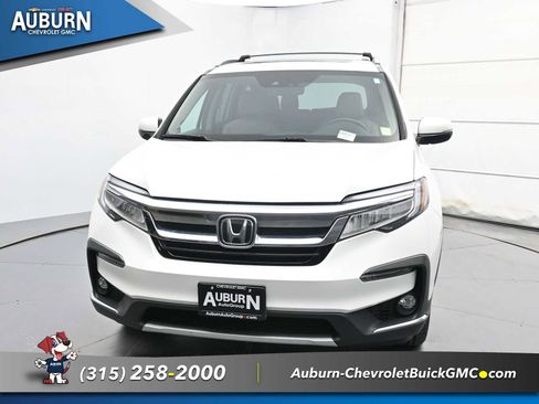 Used 2021 Honda Pilot Touring image 3