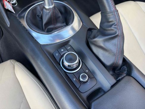 Used 2016 MAZDA MX-5 Miata Grand Touring RWD image 48