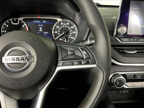 Certified 2022 Nissan Altima 2.5 SV AWD/4WD image 12