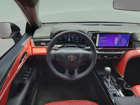 Used 2025 Toyota Camry XSE w/ Premium Plus Package image 21