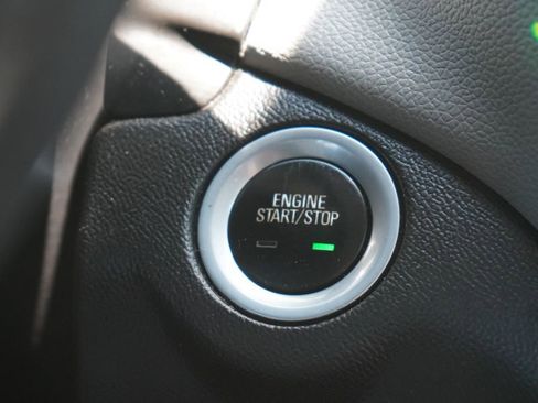 Used 2019 Chevrolet Equinox LT FWD image 25