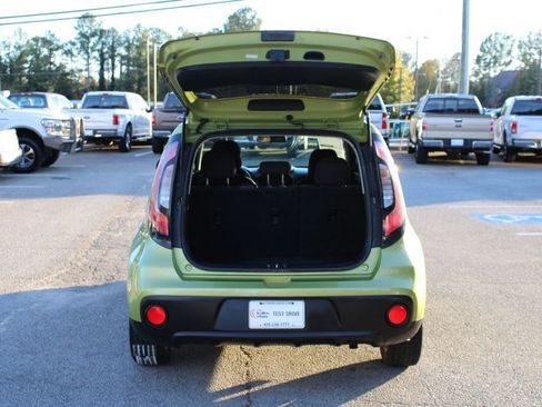 Used 2017 Kia Soul w/ Convenience Package image 7