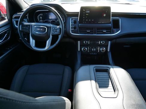 Used 2023 GMC Yukon SLE AWD/4WD image 17