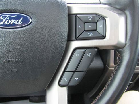 Used 2022 Ford F250 Platinum AWD/4WD image 22