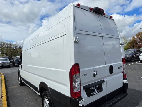 Used 2023 RAM ProMaster 3500 FWD image 7