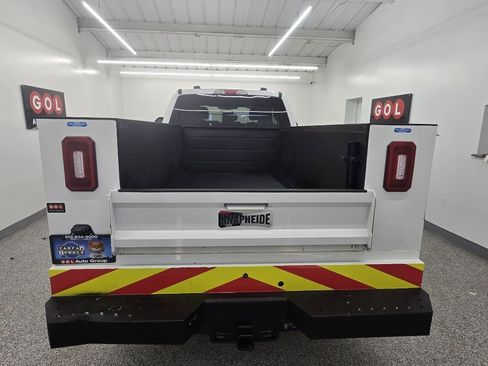 Used 2022 Ford F250 XL w/ Power Equipment Group image 6