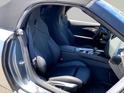 Certified 2025 BMW Z4 sDrive30i w/ Shadowloine Package RWD image 6