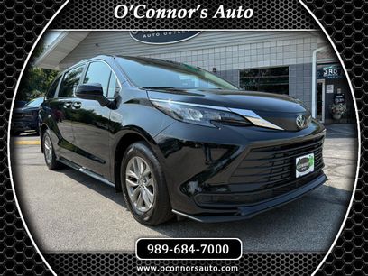 Used 2026 Toyota Sienna XLE