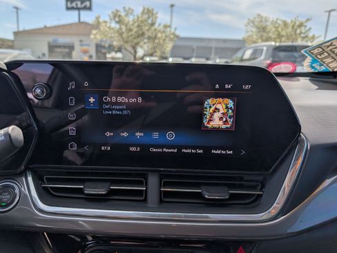 Used 2025 Chevrolet Trax ACTIV w/ Driver Confidence Package image 19