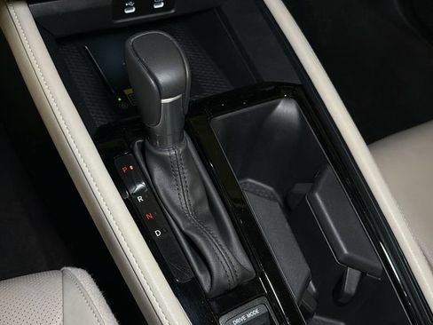 Used 2024 Honda Accord Touring image 29
