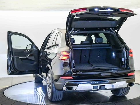 Used 2026 BMW X5 sDrive40i w/ Premium Package RWD image 25