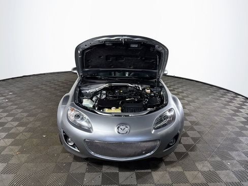 Used 2011 MAZDA MX-5 Miata Grand Touring RWD image 19