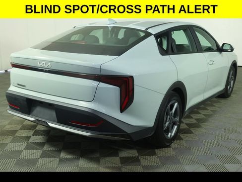 Used 2025 Kia K4 FWD image 6