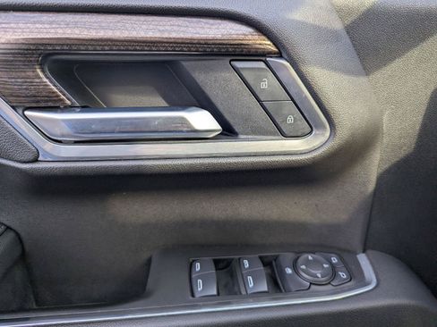 Used 2025 Chevrolet Silverado 1500 LT AWD/4WD image 22
