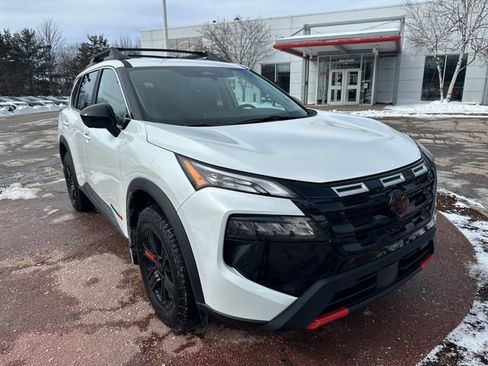 New 2026 Nissan Rogue SV image 7