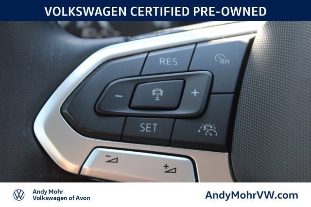 Used 2022 Volkswagen Taos SE w/ Panoramic Sunroof Package AWD/4WD image 31