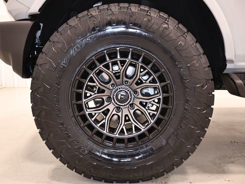 New 2026 Ford Bronco Outer Banks AWD/4WD image 32