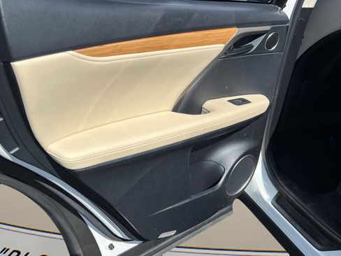 Certified 2022 Lexus RX 350L FWD w/ Premium Package image 23