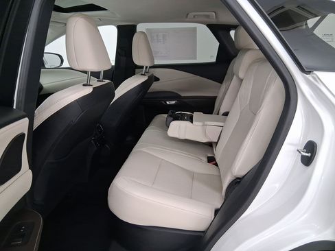 Used 2024 Lexus RX 350 Premium Plus w/ Convenience Package image 12