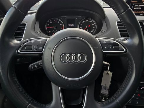 Used 2018 Audi Q3 2.0T Premium image 24