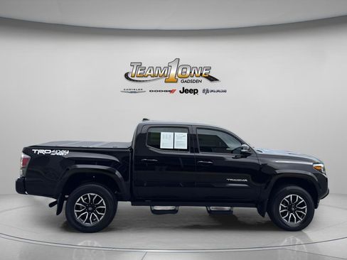 Used 2023 Toyota Tacoma TRD Sport AWD/4WD image 2